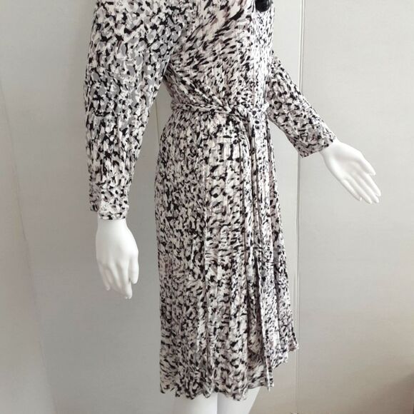 CAbi #822 ANIMAL PRINT JERSEY SHIRT DRESS SZ L (12) - Picture 5 of 9